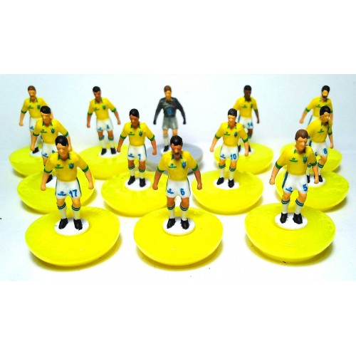 Subbuteo Andrew Table Soccer Brazil 1986 World Cup Team on Classic Hasbro bases